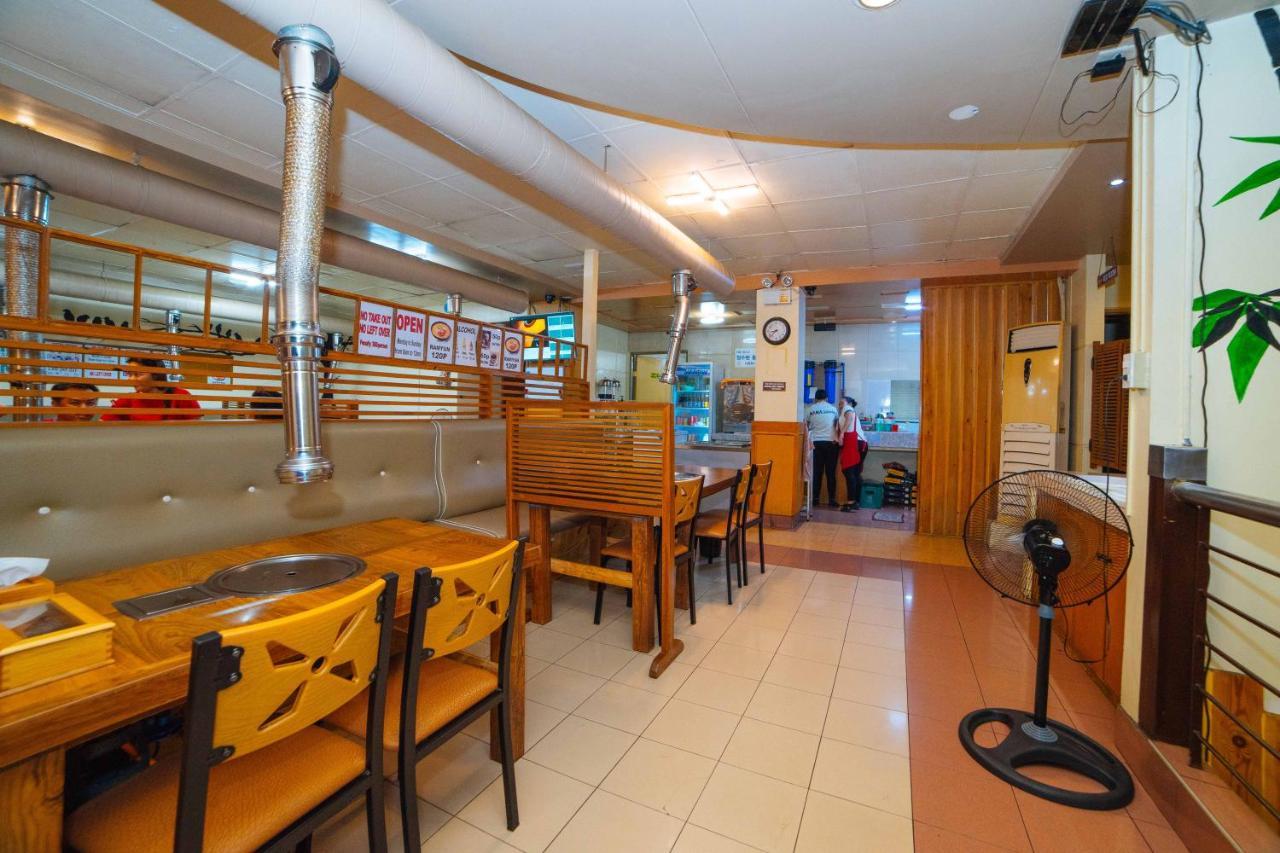 Reddoorz @ Fields Avenue Angeles City Zewnętrze zdjęcie